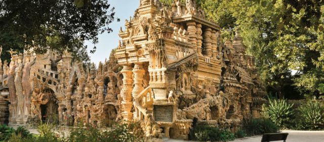 Palais_facteur_Cheval_lumière